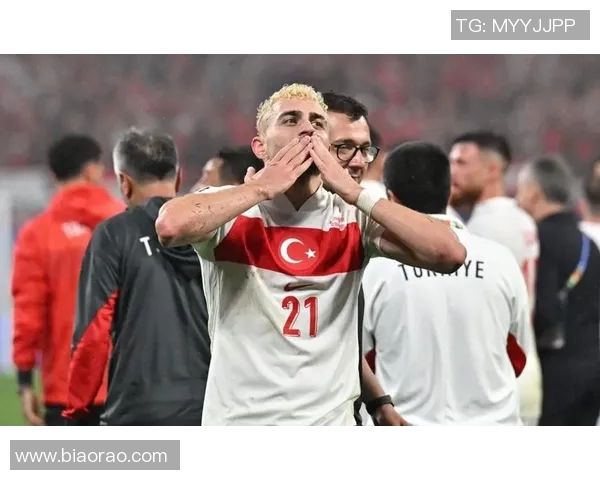 足球球星为何常在比赛中吐舌头 揭秘这一习惯背后的心理和生理原因