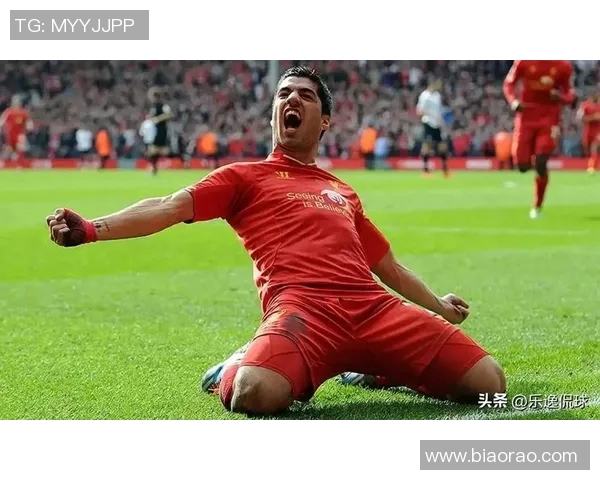 全球足坛挑球艺术大师：揭秘那些用花式技巧征服球迷的足球天才